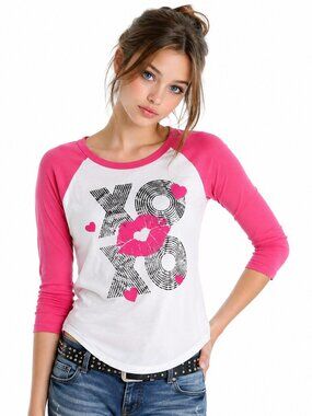 Vintage Y2K Rocker Girl XO Raglan Graphic Tee White Pink Hearts Juniors Size 3/5